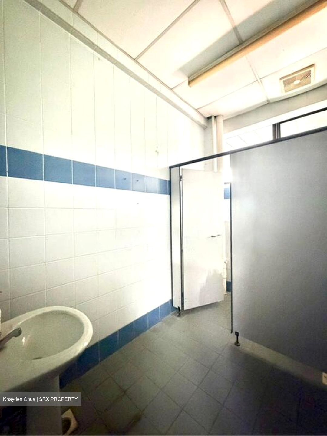 Loyang Drive (D17), Factory #512899461